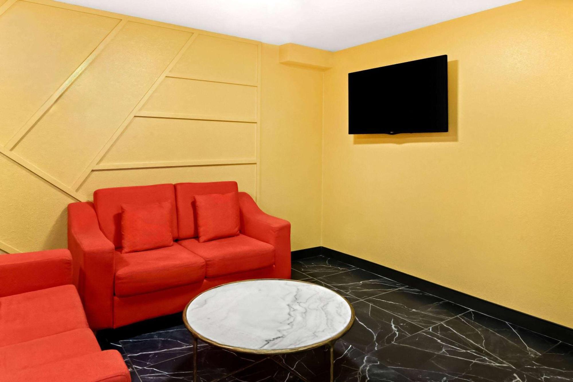 Hotel Super 8 By Wyndham Vandalia/dayton International Airport