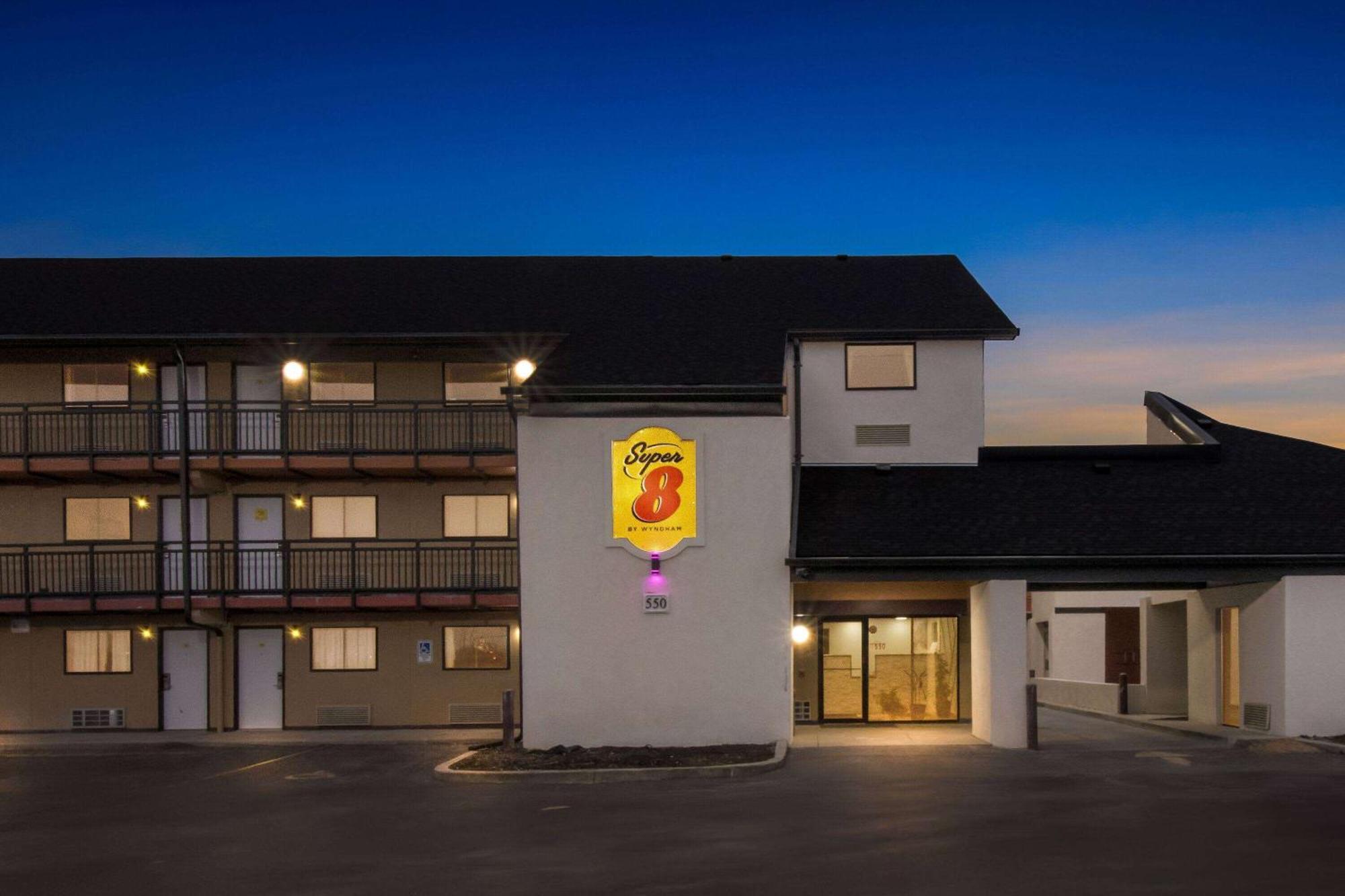 Hotel Super 8 By Wyndham Vandalia/dayton International Airport *