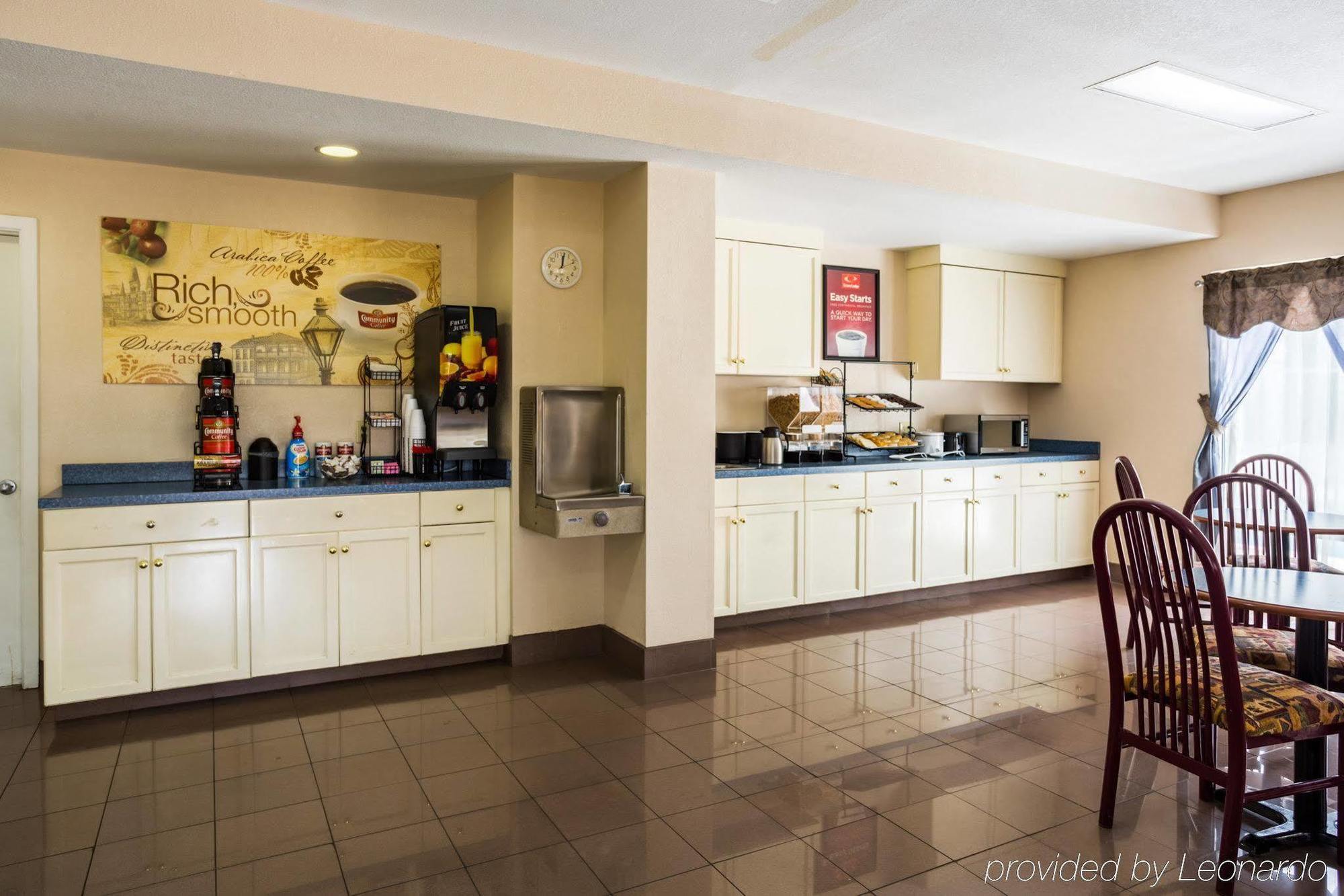 Super 8 By Wyndham Vandalia/dayton International Airport Hotel
