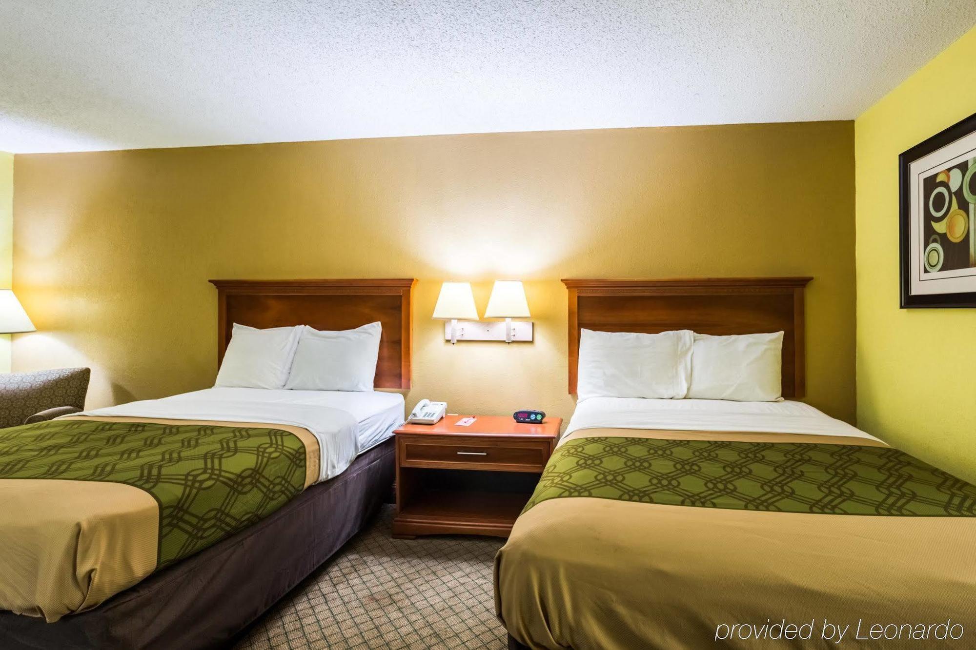 Super 8 By Wyndham Vandalia/dayton International Airport