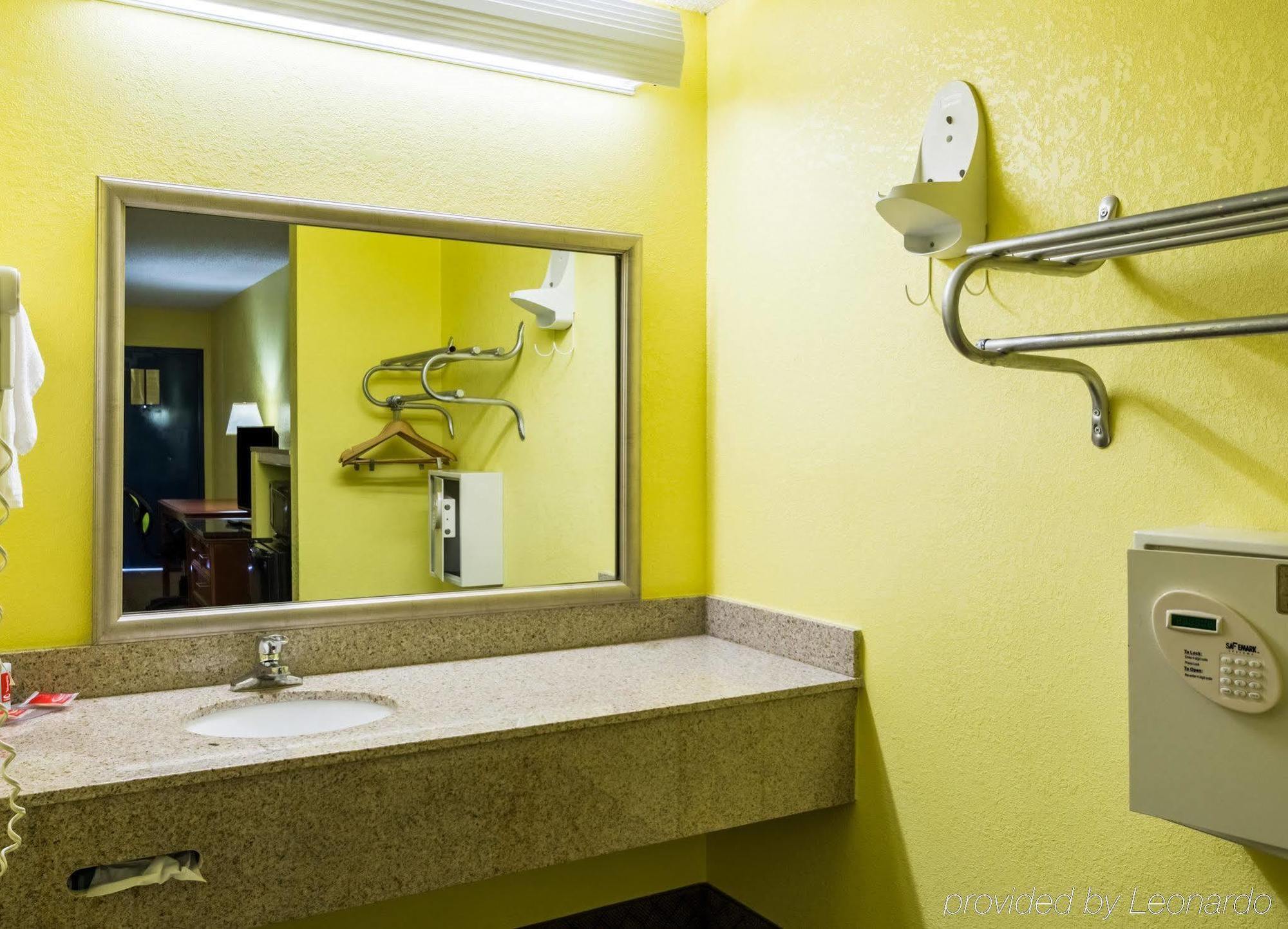 Hotel Super 8 By Wyndham Vandalia/dayton International Airport *